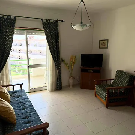 Jardim Santa Eulalia Apartment *